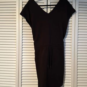 Patagonia Sleeveless vneck slightly open back dress